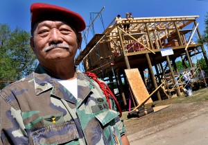 Sailors_rebuild_house_damaged_by_Hurricane_Katrina